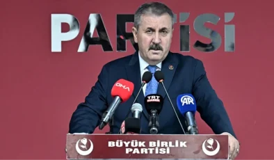 BBP Başkanı Mustafa Destici’den Özgür Özel’e tebrik: Hakkını vermek lazım
