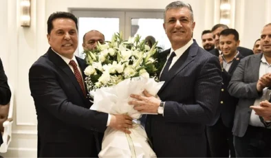 Esenyurt Belediye Başkanı Özer: Son aylarda birçok ihale yapılmış ve bize 3 milyar TL’nin üstünde bir borç devredilmiştir