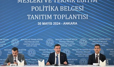 Cumhurbaşkanı Yardımcısı Yılmaz: Hem yaşlı hem yoksulsanız bu tam bir felaket senaryosu