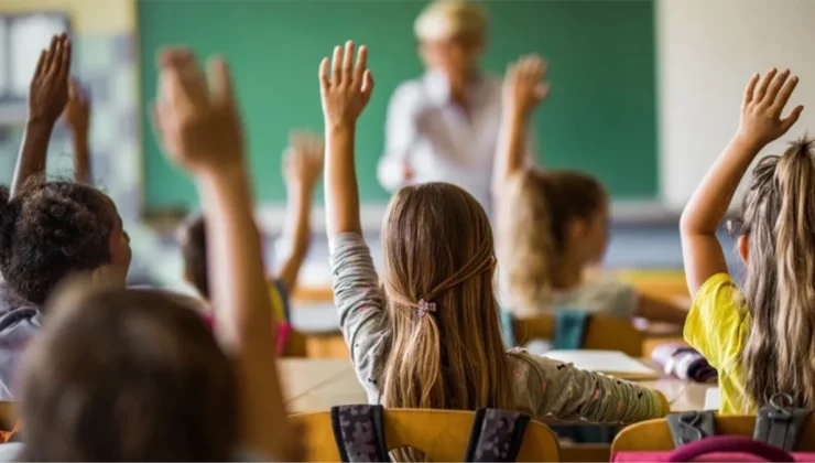 Tepkiler dikkate alınmadı! Talim ve Terbiye Kurulu yeni müfredatı onayladı