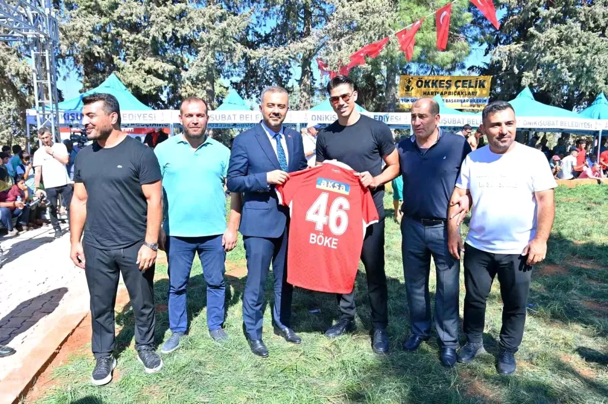 Hartlap Mahallesi’nde Bekir Böke Şalvar Güreşi Türkiye Şampiyonası Coşkuyla Tamamlandı