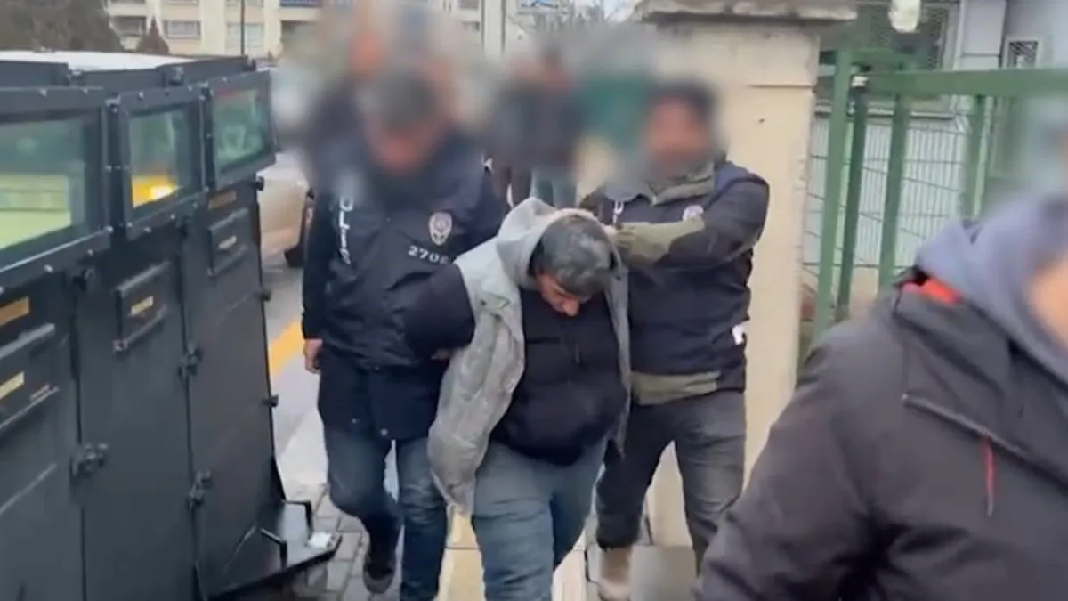 133 yıl cezalı firari pazarcı yakalandı: Cezaevi firarisi pazarcı oldu