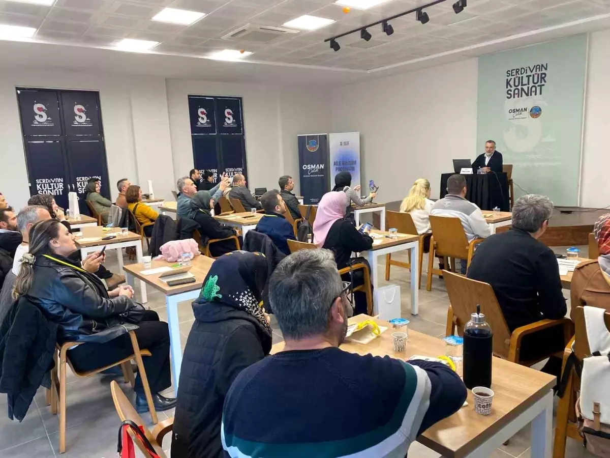 Serdivan Belediyesi’nden Ebeveynlere Destek Semineri