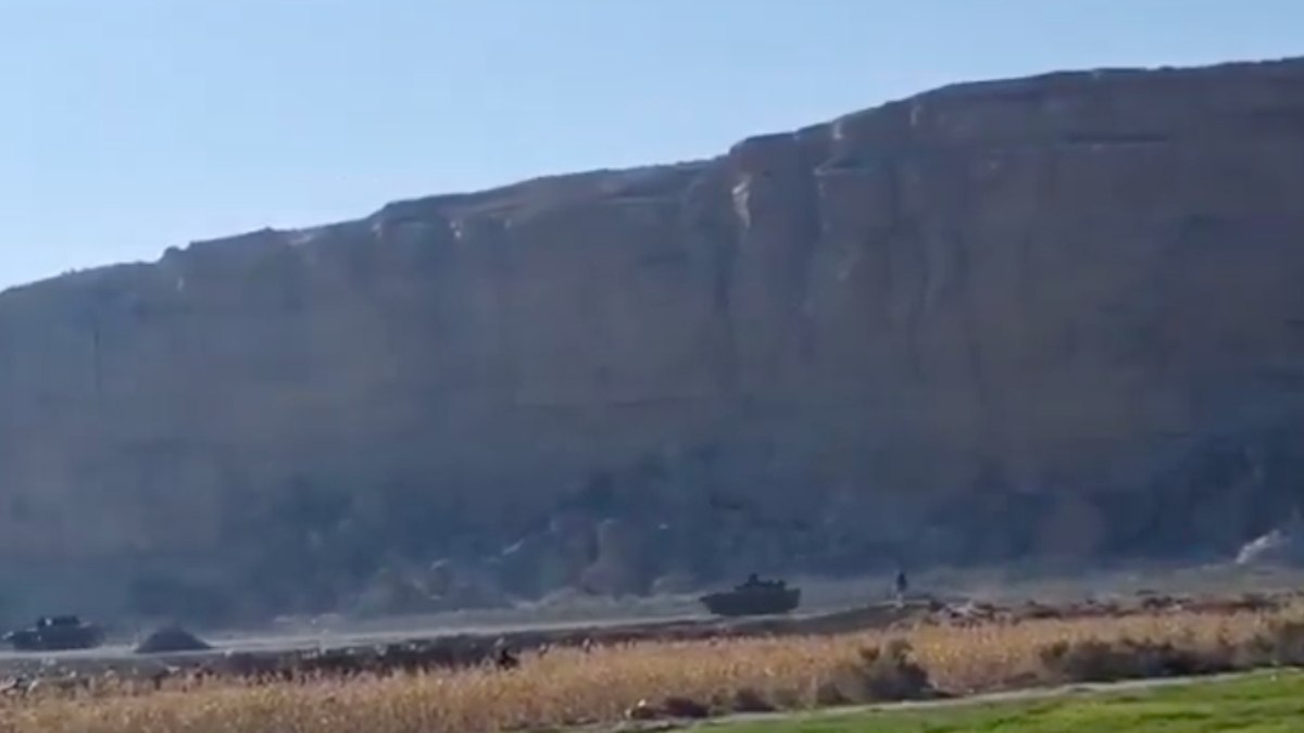 Suriye’de Esad güçlerinin çekildiği Deyrizor’a PKK/YPG yerleşiyor