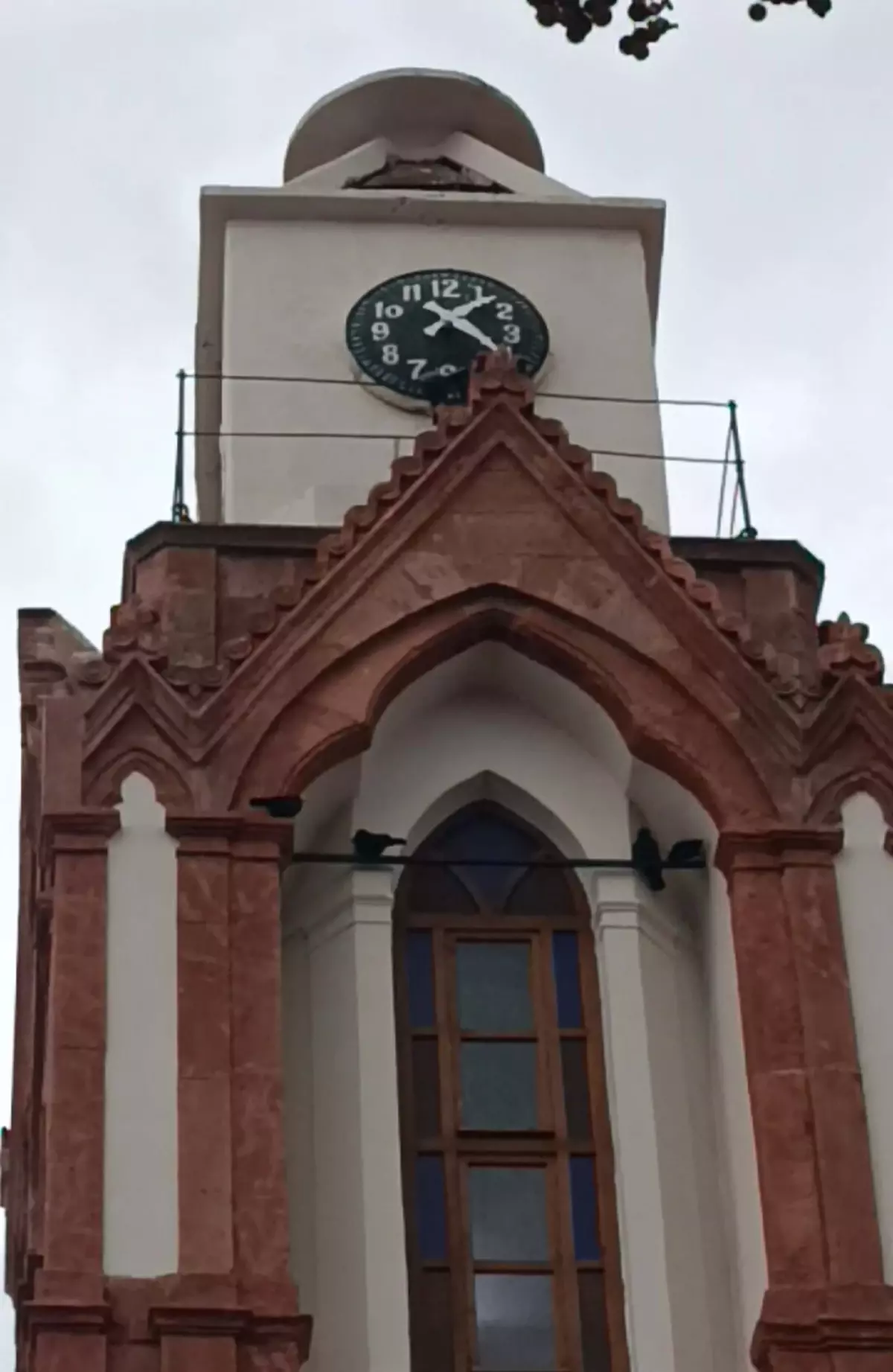 Saatli Cami’nin Bozuk Saati 18 Yıl Sonra Onarıldı