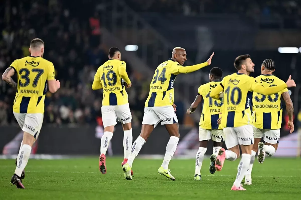 Fenerbahçe, Çaykur Rizespor’u 3-2 mağlup etti