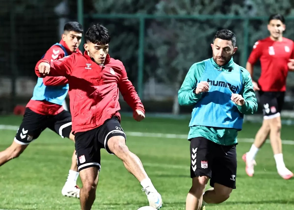 Sivasspor Kocaelispor Maçına Hazırlanıyor